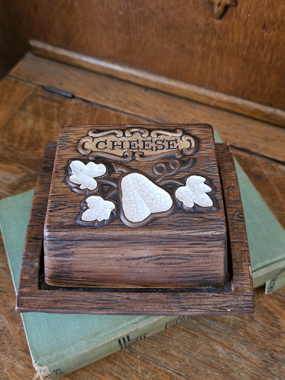 Wooden Cheese Box with Pear Motif - Brown